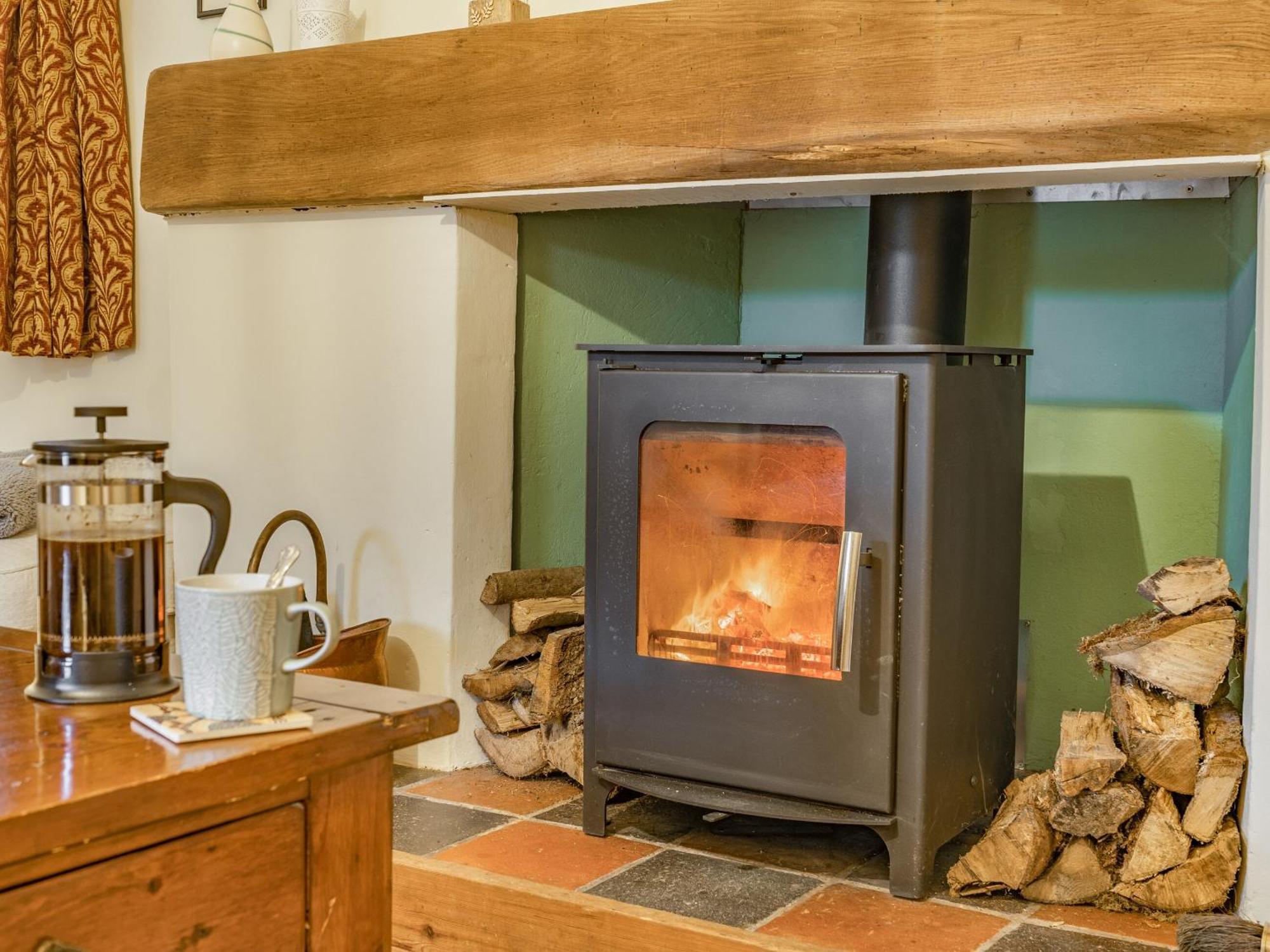 Pwll Farmhouse Llanllawdog Eksteriør billede